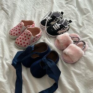 Crib shoes assorted sizes from size 1-3.5